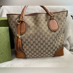 Gucci Tote ( large )